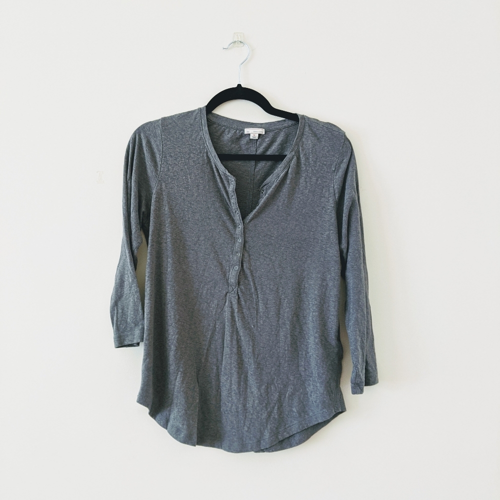 DONATED 💥 GAP 3/4 length tee